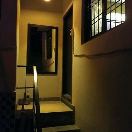 Metro House New Delhi Ngoại thất bức ảnh
